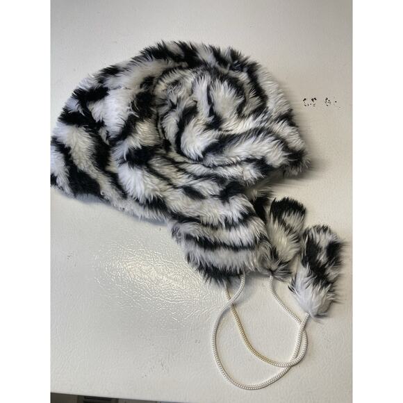 Vintage Retro Faux Fur Trapper Ski Pom Pom Winter Hat OS - Picture 8 of 8